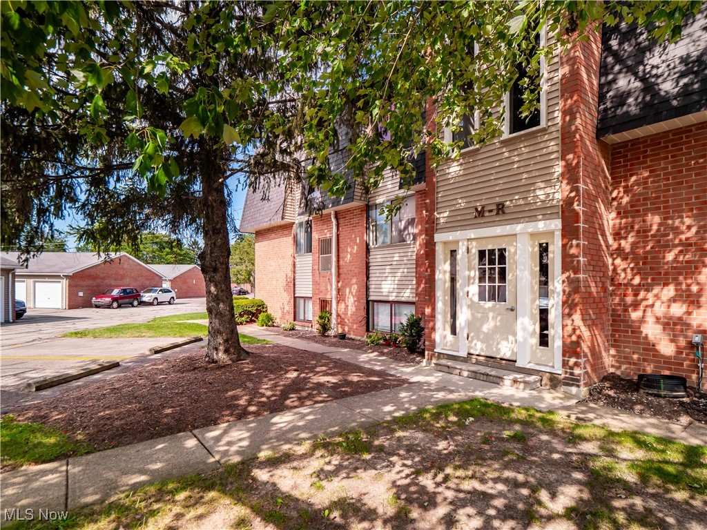 216 Moore Road Avon Lake OH 44012