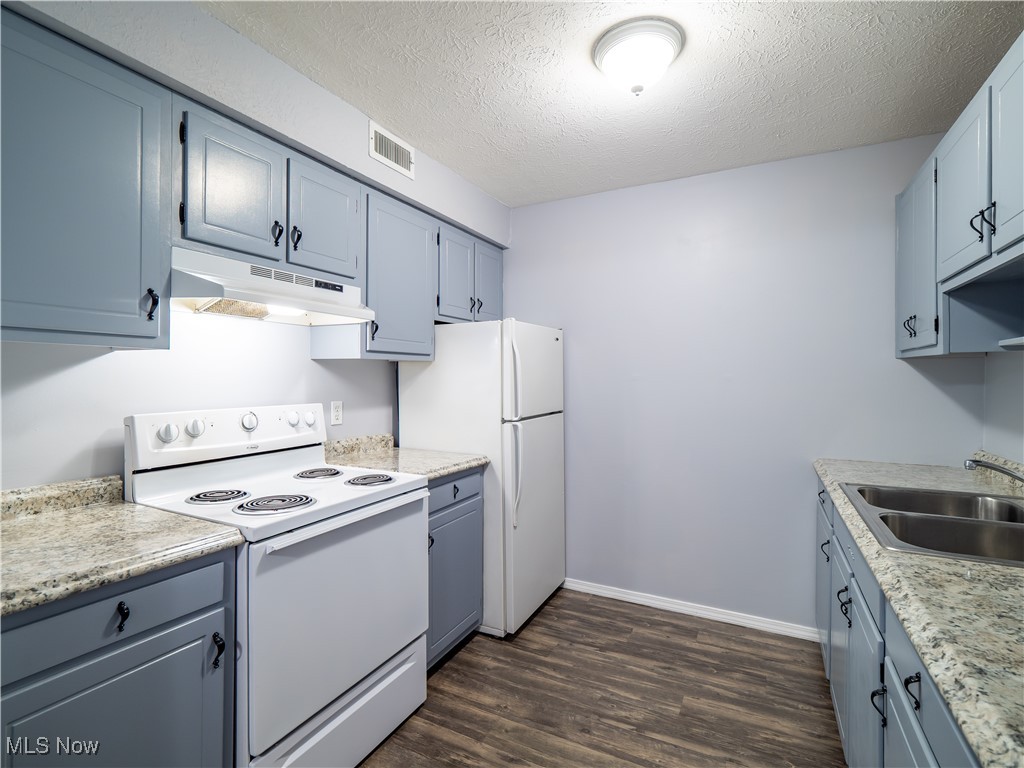 216 Moore Road Avon Lake OH 44012