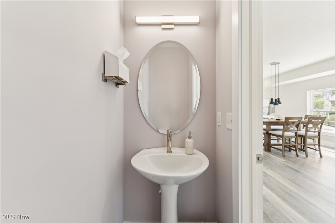 7 Mosaic Court University Heights OH 44118