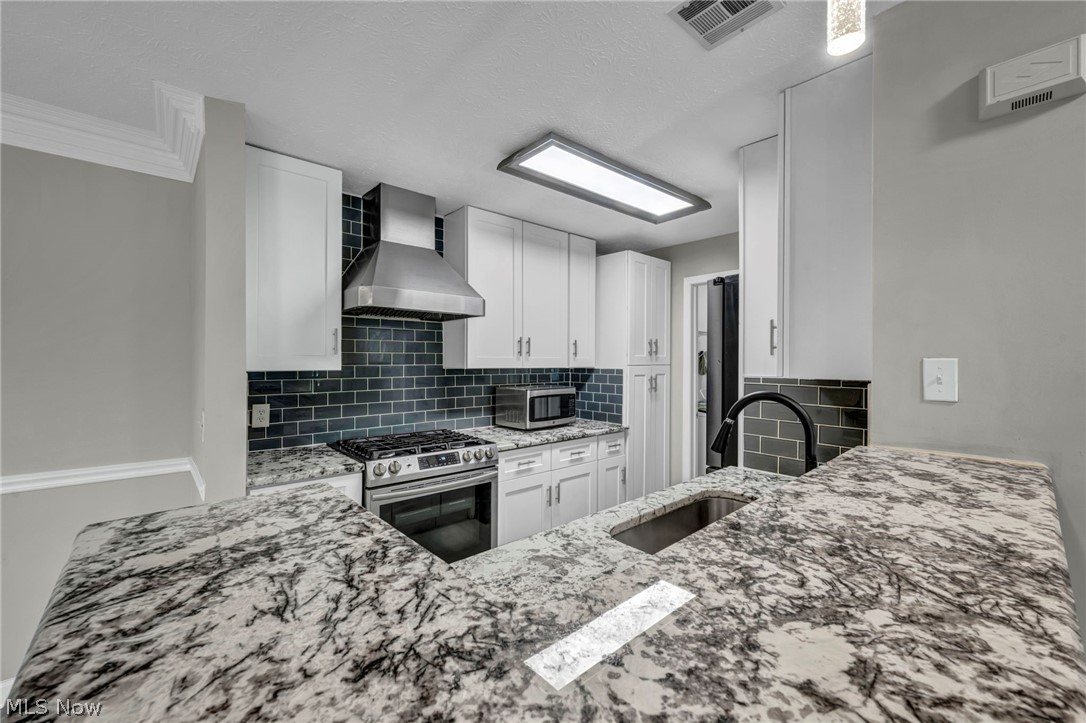 29832 Lenox Drive Westlake OH 44145