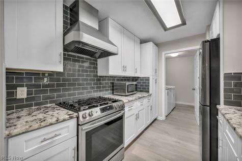 29832 Lenox Drive Westlake OH 44145