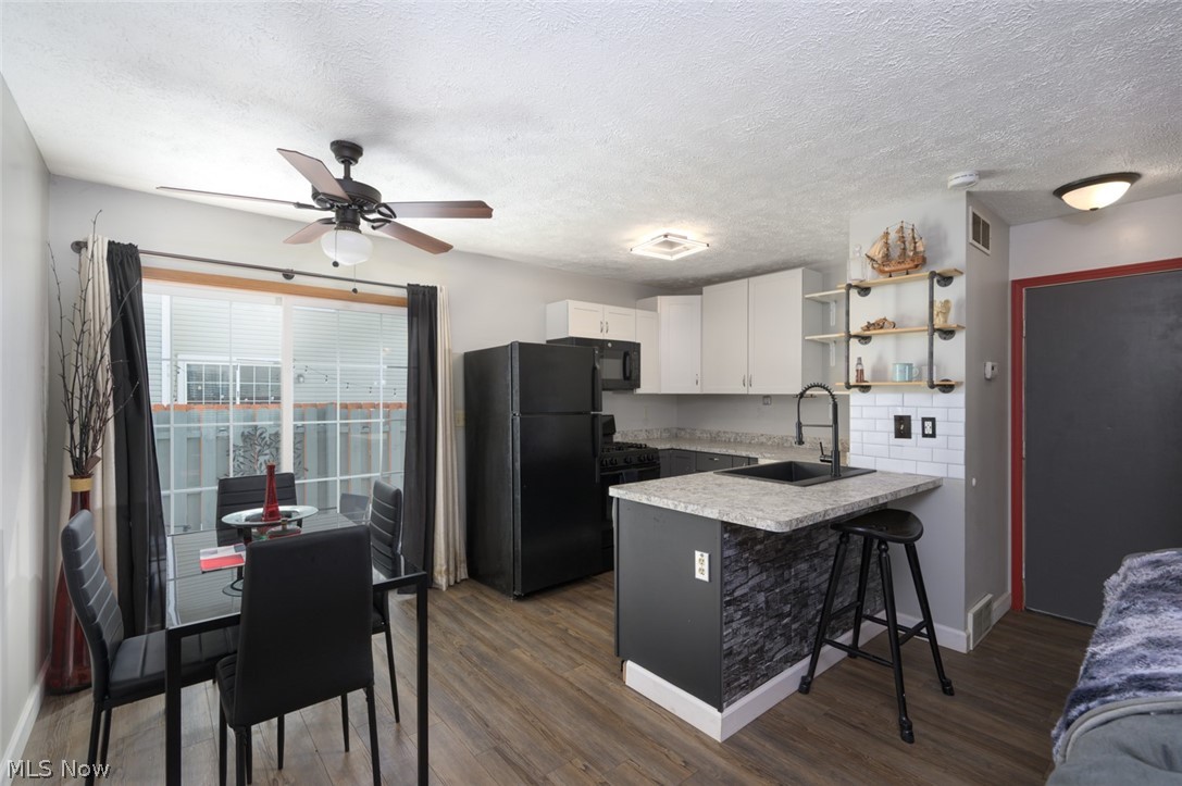 3204 Deer Trail Cortland OH 44410