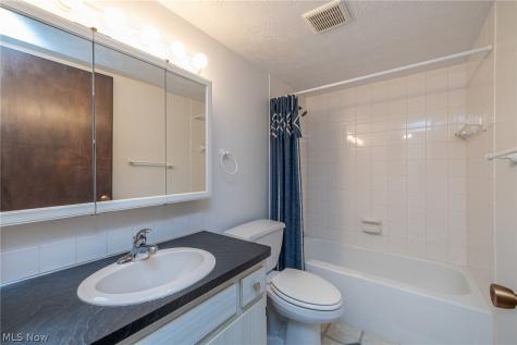 4179 Columbia Road North Olmsted OH 44070