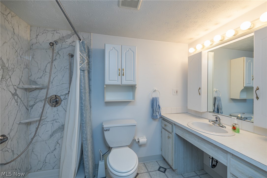 4179 Columbia Road North Olmsted OH 44070