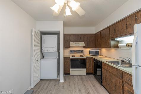 4179 Columbia Road North Olmsted OH 44070