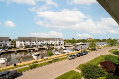 323 California Avenue Lorain OH 44052