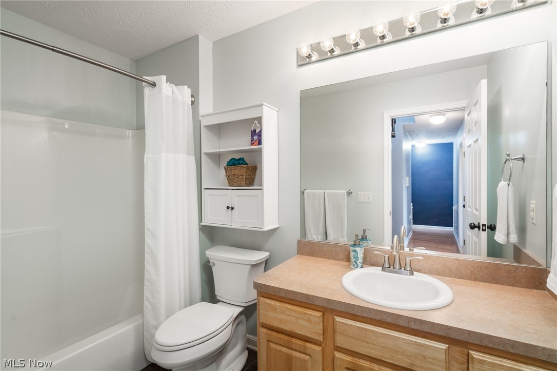 323 California Avenue Lorain OH 44052