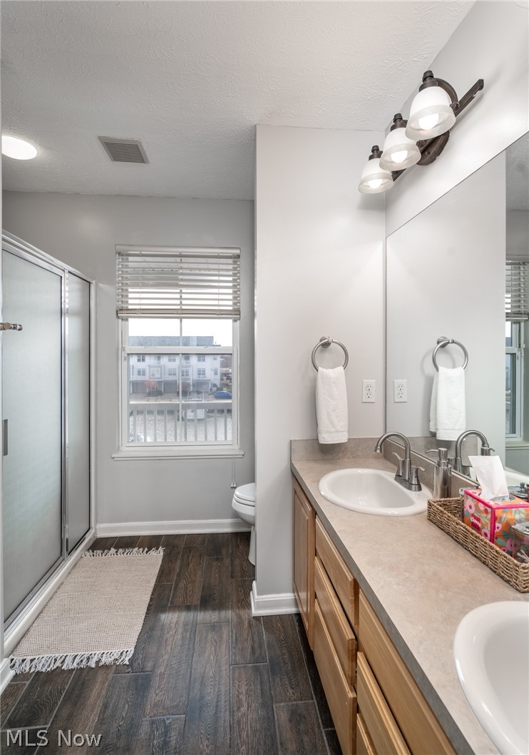 323 California Avenue Lorain OH 44052
