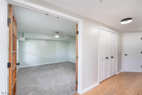 323 California Avenue Lorain OH 44052