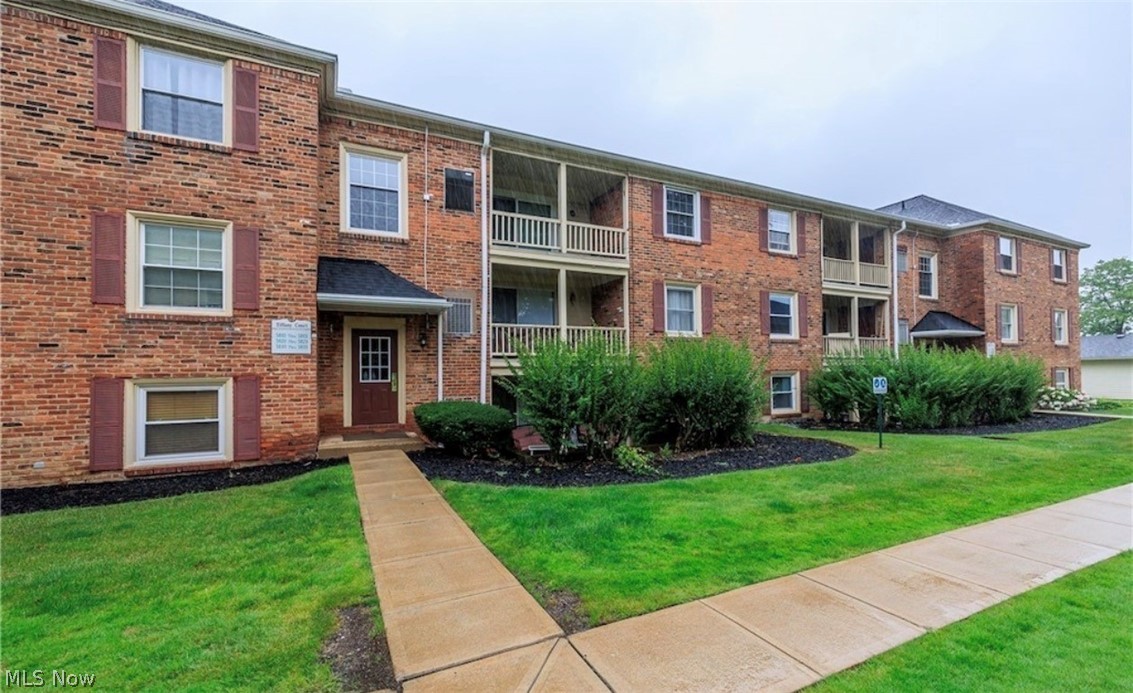 5810 Tiffany Court Lyndhurst OH 44124