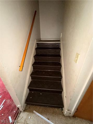 9337 Manor Avenue Cleveland OH 44104
