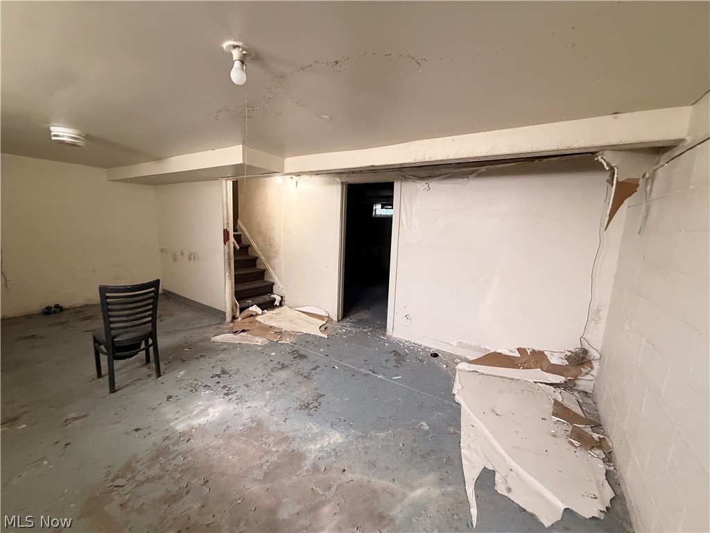 9337 Manor Avenue Cleveland OH 44104