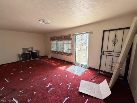 9337 Manor Avenue Cleveland OH 44104