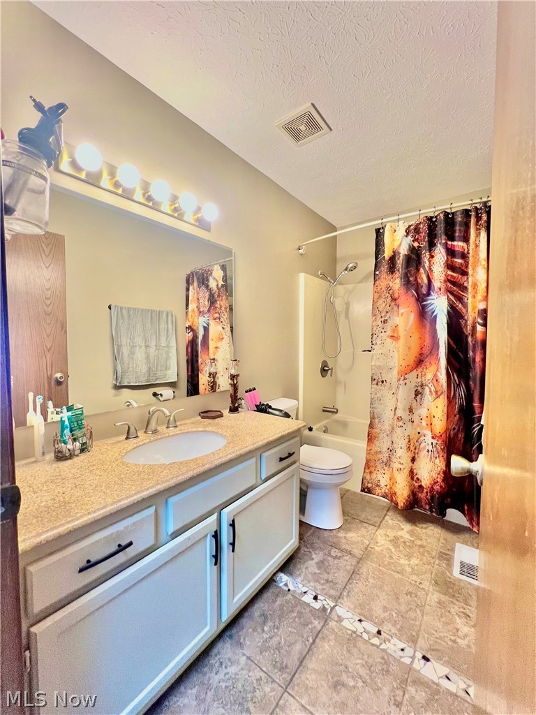 620 Topaz Lane Brunswick OH 44212