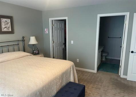 695 E Western Reserve Road Youngstown OH 44514