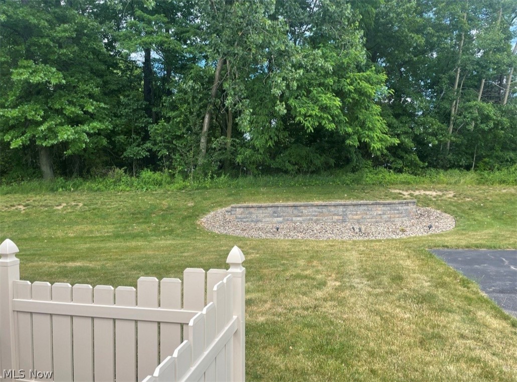 695 E Western Reserve Road Youngstown OH 44514