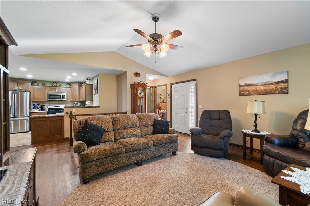 257 Woodbury Circle Dalton OH 44618
