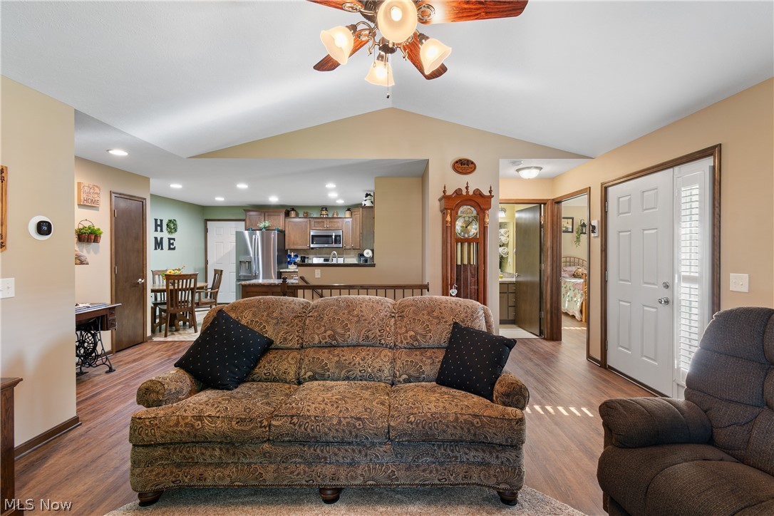 257 Woodbury Circle Dalton OH 44618