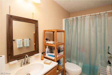 1744 Oak Trail Street NE Massillon OH 44646
