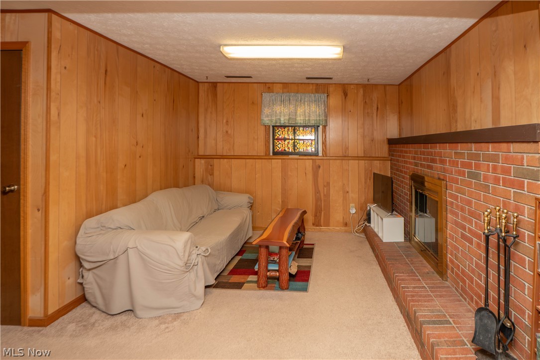 1744 Oak Trail Street NE Massillon OH 44646