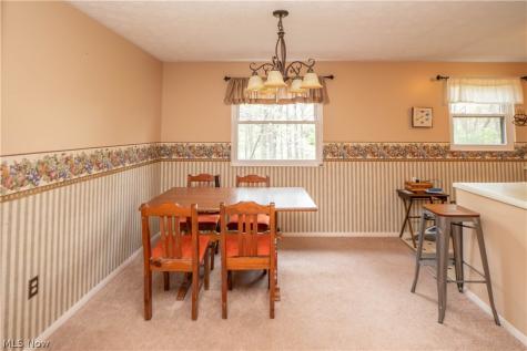 1744 Oak Trail Street NE Massillon OH 44646