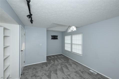1033 Sunhaven Drive Medina OH 44256
