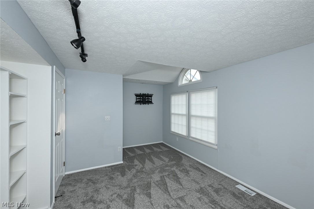 1033 Sunhaven Drive Medina OH 44256
