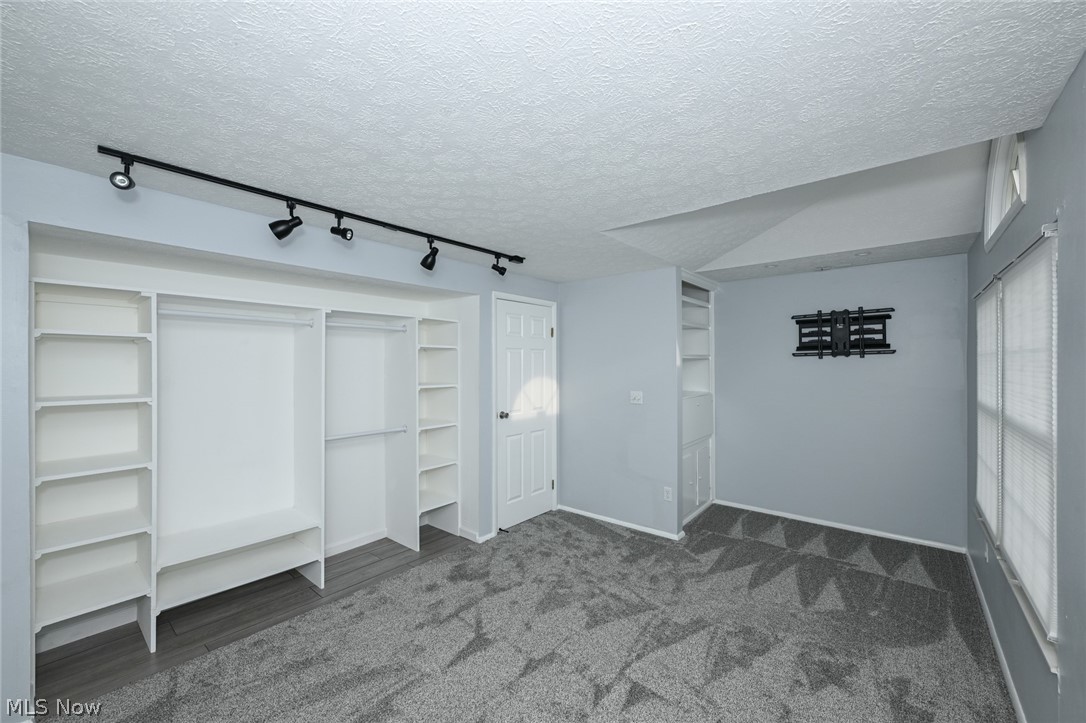 1033 Sunhaven Drive Medina OH 44256