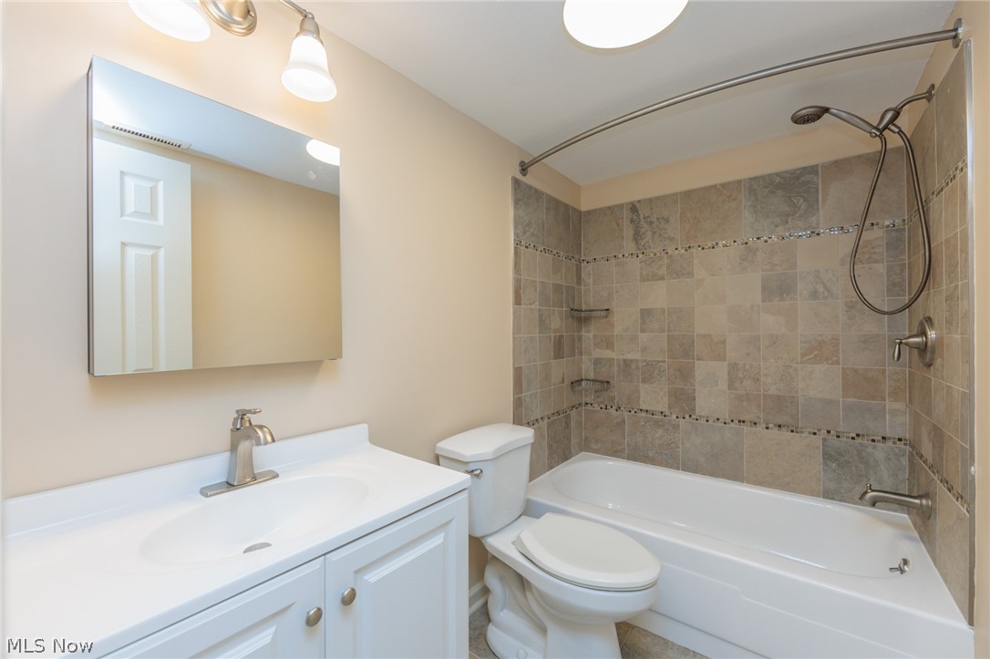 6270 Greenwood Parkway Sagamore Hills OH 44067