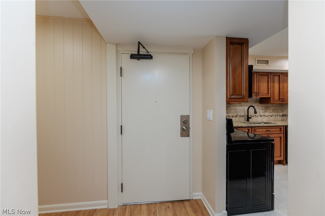 6270 Greenwood Parkway Sagamore Hills OH 44067