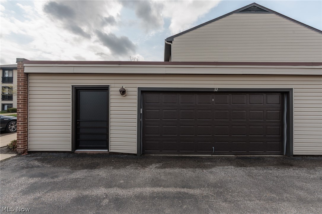 6270 Greenwood Parkway Sagamore Hills OH 44067
