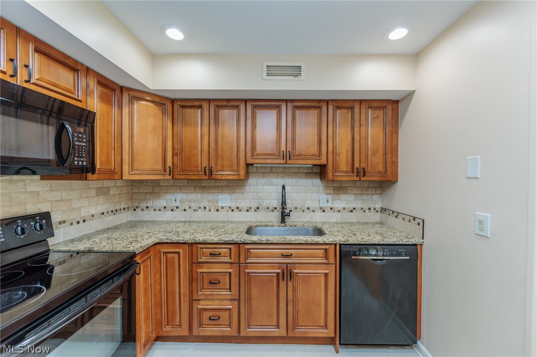 6270 Greenwood Parkway Sagamore Hills OH 44067