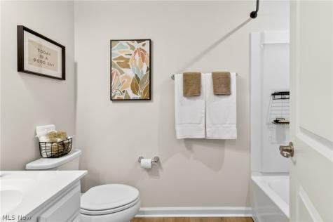 1129 Bean Lane Akron OH 44313