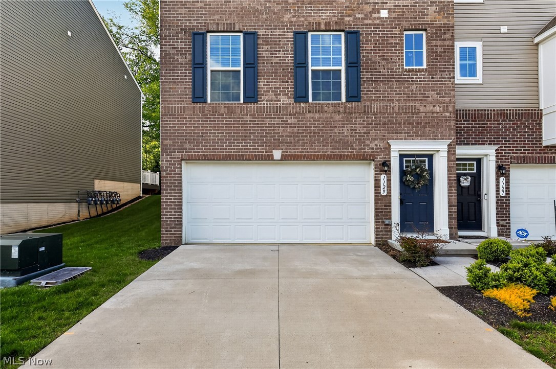 1129 Bean Lane Akron OH 44313