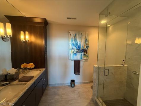 701 W Lakeside Avenue Cleveland OH 44113