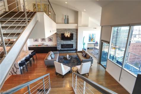 701 W Lakeside Avenue Cleveland OH 44113
