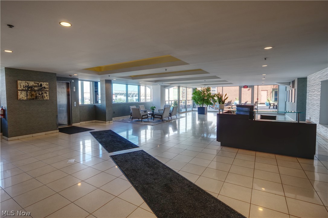 701 W Lakeside Avenue Cleveland OH 44113
