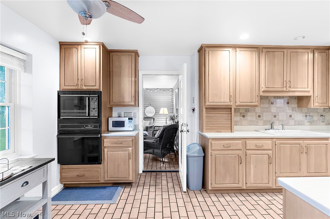 1338 Fox Run Drive Youngstown OH 44512