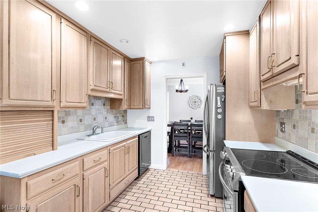 1338 Fox Run Drive Youngstown OH 44512