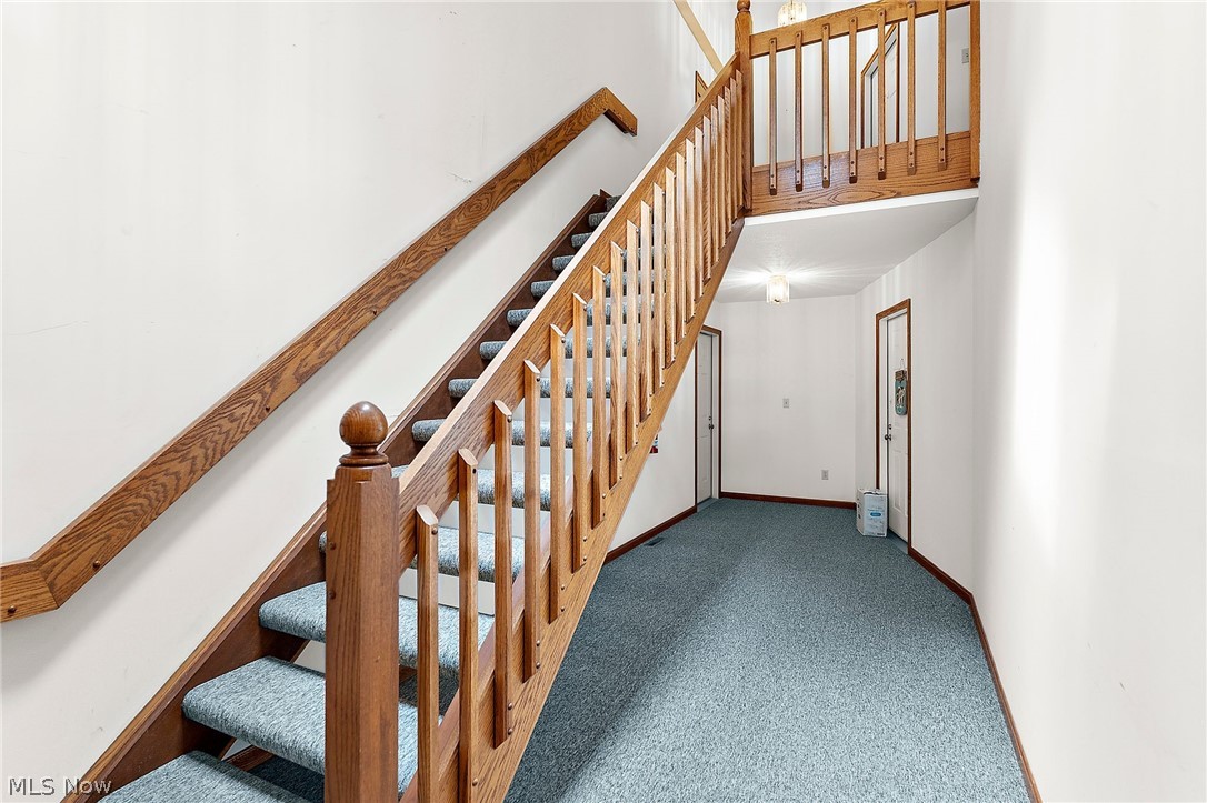 1338 Fox Run Drive Youngstown OH 44512