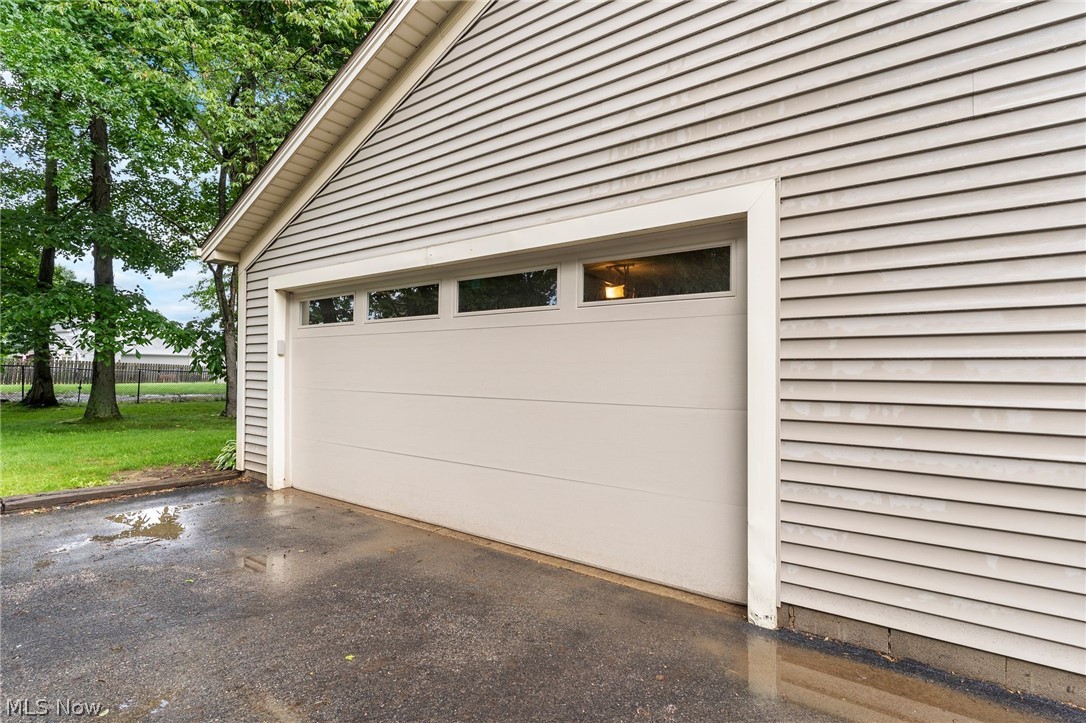 1338 Fox Run Drive Youngstown OH 44512