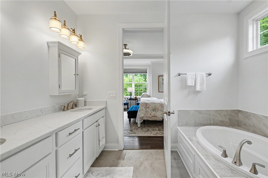 609 Burgess Circle Aurora OH 44202