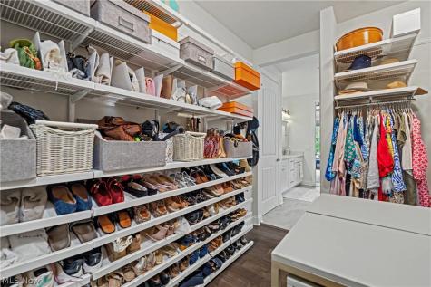 609 Burgess Circle Aurora OH 44202