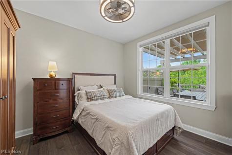 609 Burgess Circle Aurora OH 44202