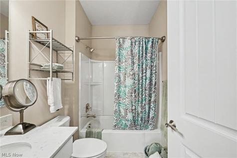 609 Burgess Circle Aurora OH 44202