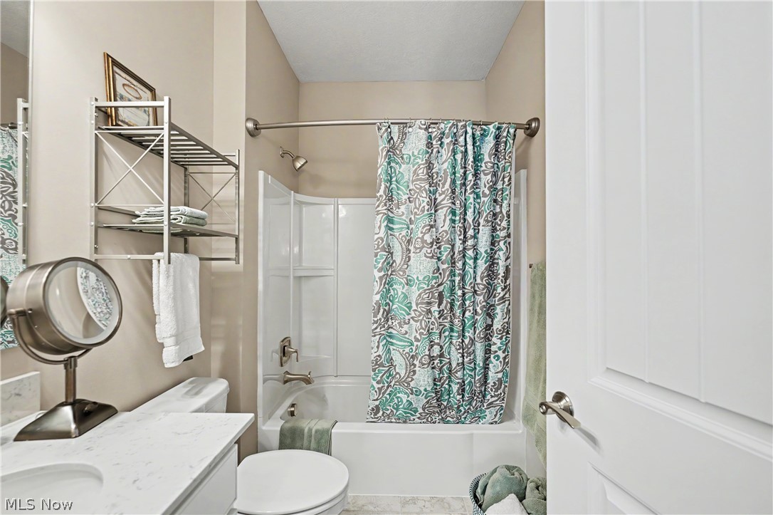 609 Burgess Circle Aurora OH 44202