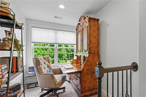 609 Burgess Circle Aurora OH 44202