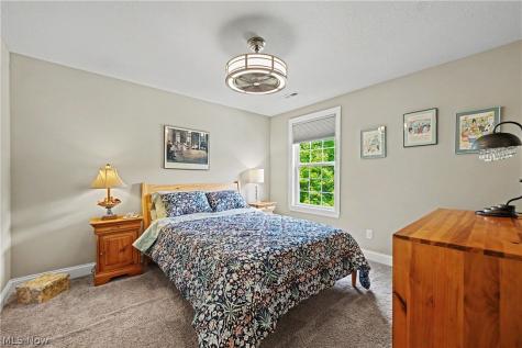 609 Burgess Circle Aurora OH 44202