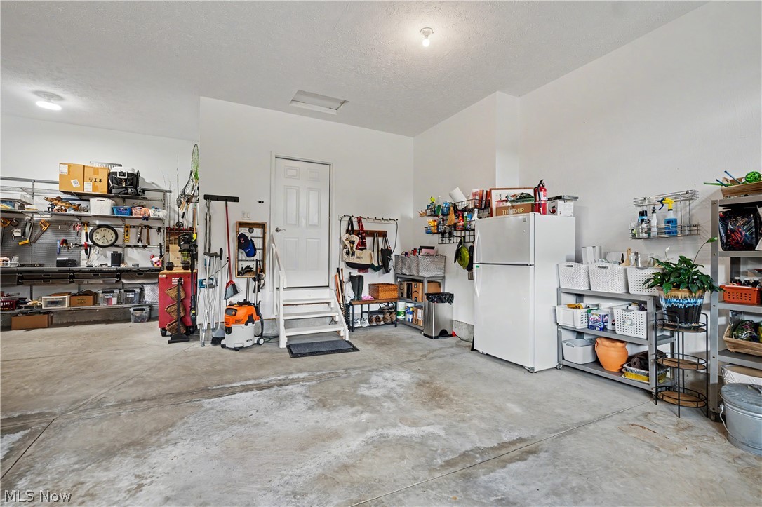 609 Burgess Circle Aurora OH 44202