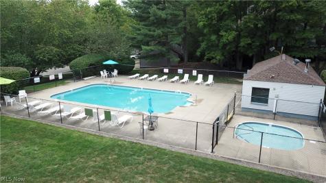 520 Meredith Lane Cuyahoga Falls OH 44223
